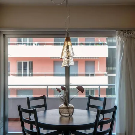 Апартаменти A Casa Di Laura By Quokka 360 - Large Open Space In Centre Лугано